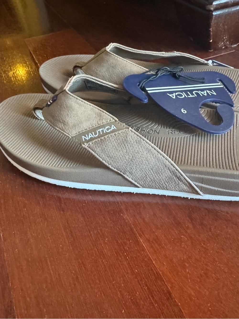 Nautica Men's Brown Tan Flip-Flop Sandals